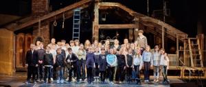 Az 5. és 7. osztályos diákokkal a Vígszínházban jártunk!